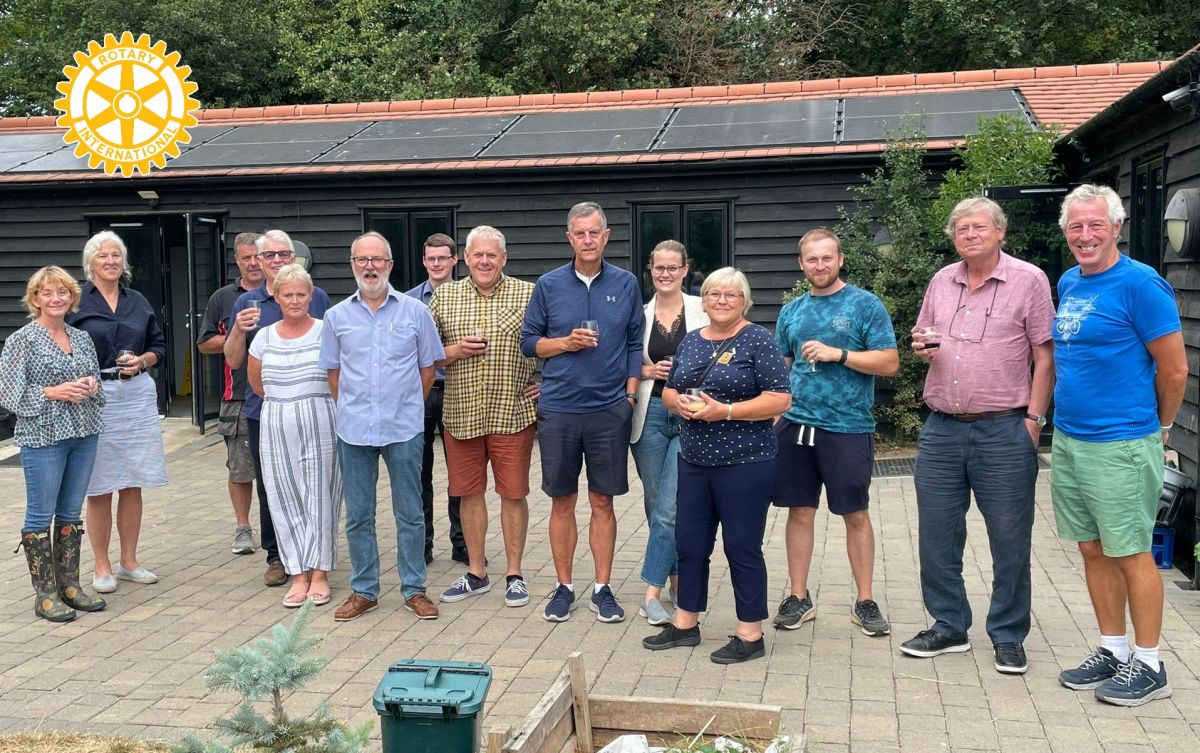 A visit to Yarra Farm, Stanway Green Rotary Club of Colchester Camulos